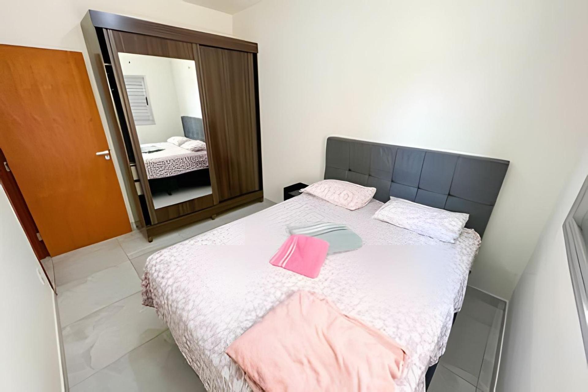 103 - Apartamento Completo Para Ate 5 Hospedes Patos de Minas Buitenkant foto